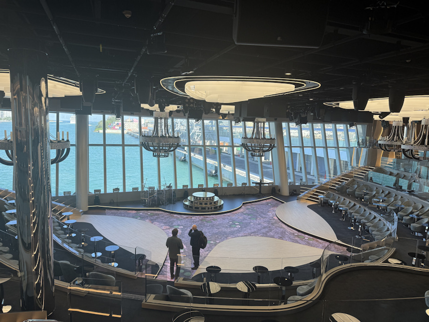 Panorama Lounge on MSC World America